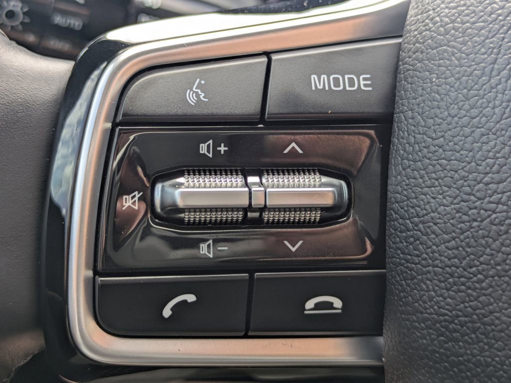 Used 2023 Kia Sorento SX image 30