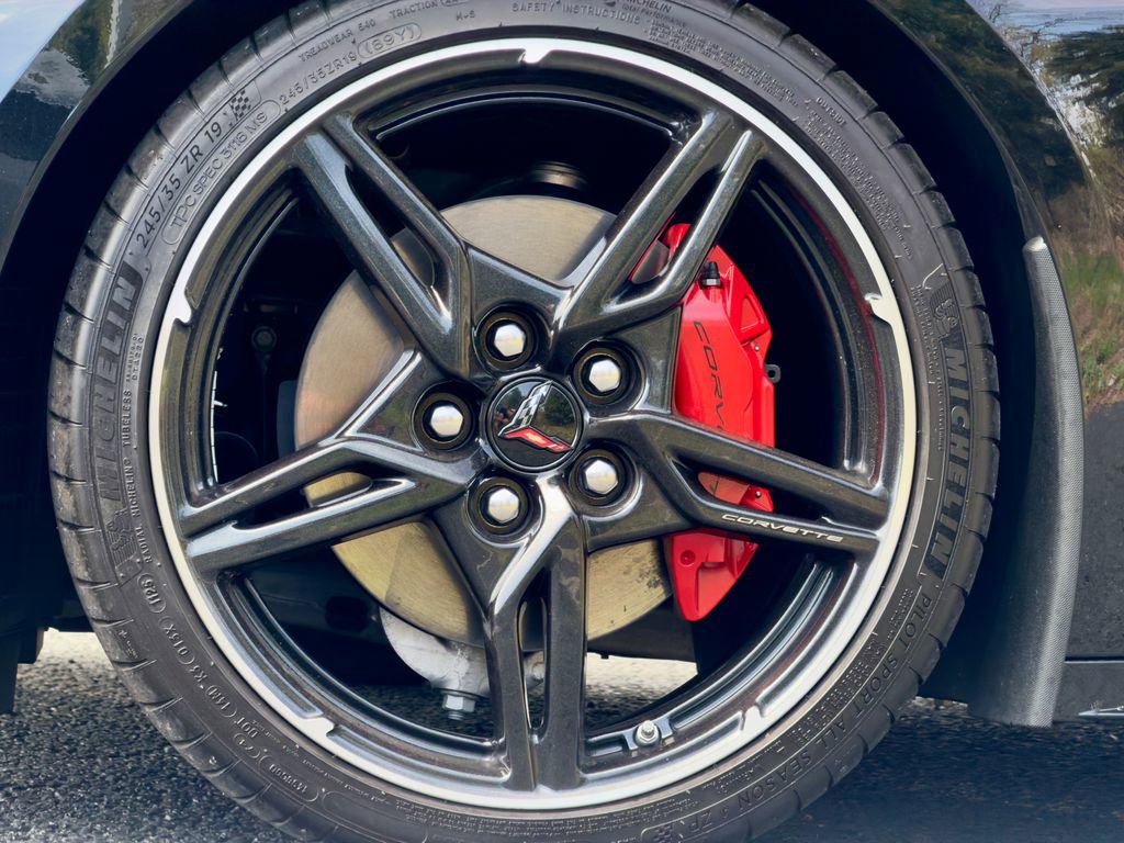 Used 2022 Chevrolet Corvette Stingray Coupe w/ 1LT image 23