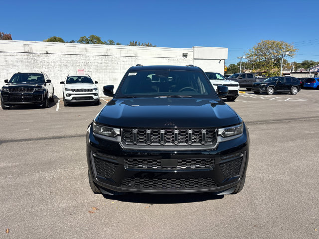 New 2027 Jeep Grand Cherokee L Limited w/ Limited Altitude Package AWD/4WD image 10