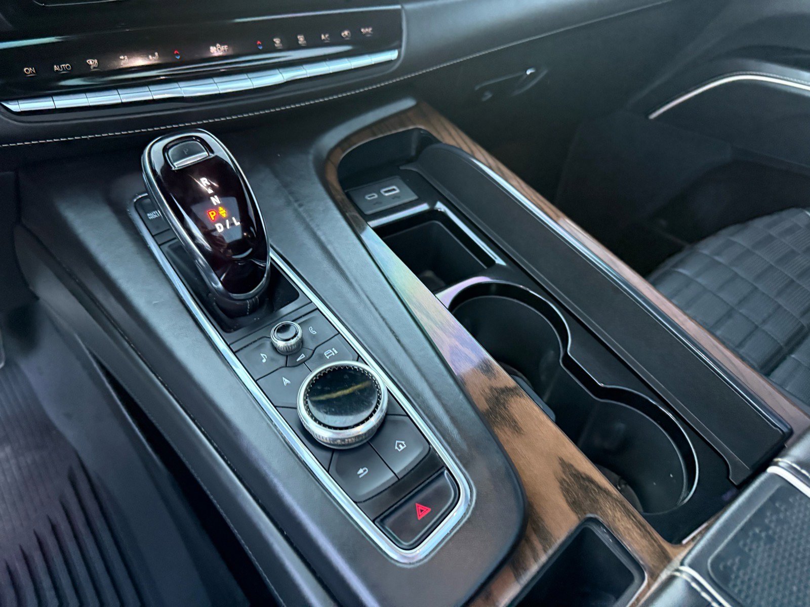 Used 2023 Cadillac Escalade Premium Luxury Platinum w/ LPO, Floor Liner Package image 23