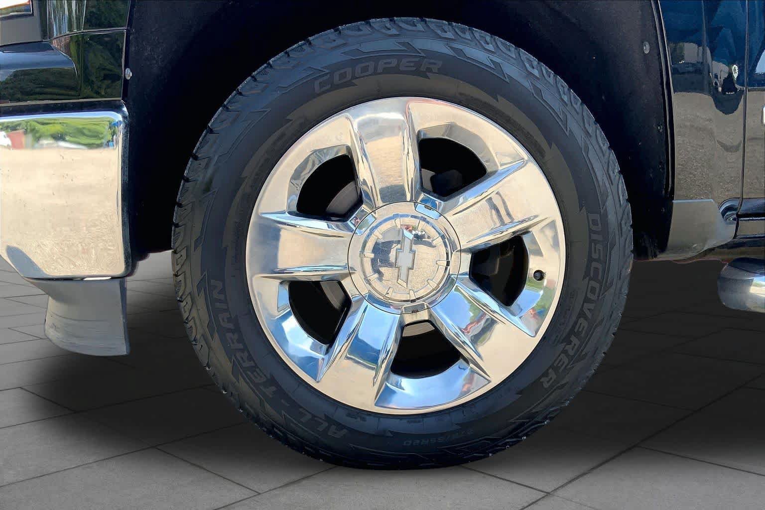 Used 2015 Chevrolet Silverado 1500 LTZ w/ Max Trailering Package AWD/4WD image 11