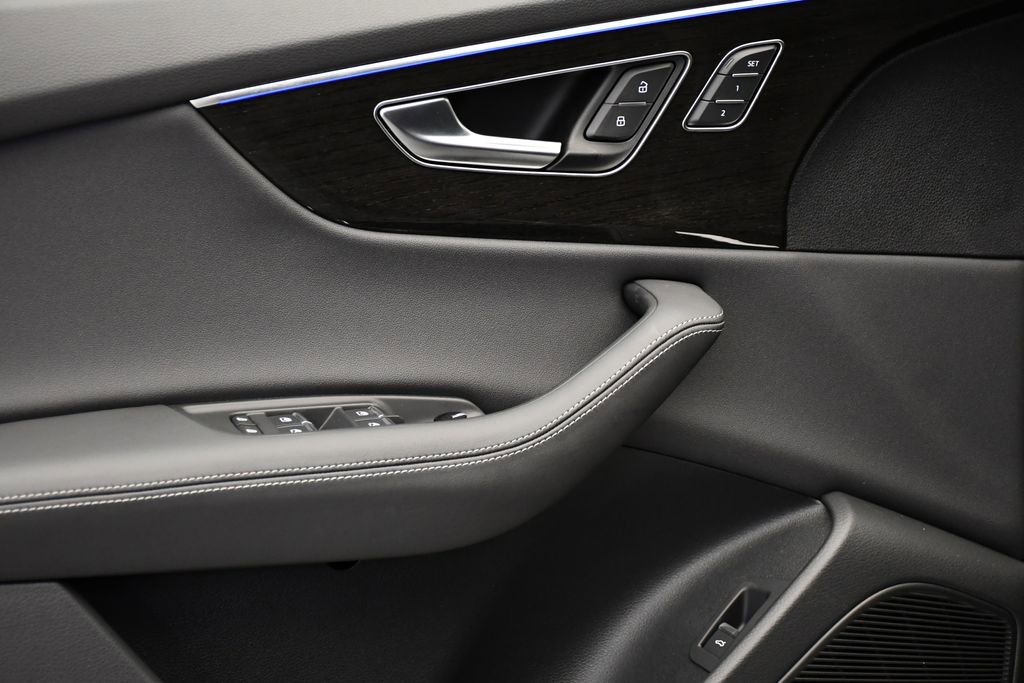 New 2026 Audi Q8 Premium Plus image 33