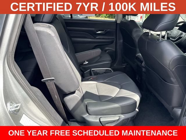 Used 2025 Toyota Grand Highlander AWD image 8