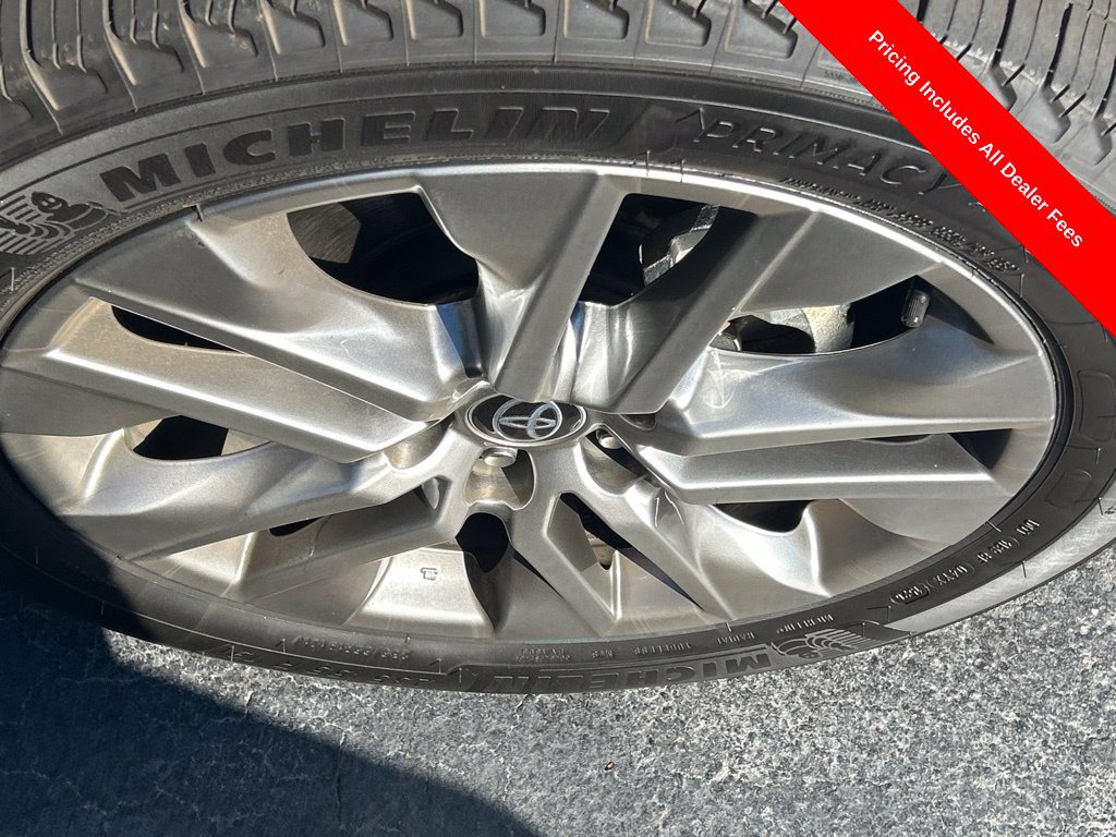 Used 2024 Toyota RAV4 Limited AWD/4WD image 2