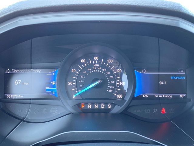 Used 2023 Ford Edge Titanium w/ Class II Trailer Tow Package AWD/4WD image 11