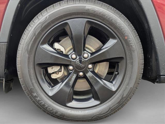 Used 2020 Jeep Cherokee Latitude Plus image 22