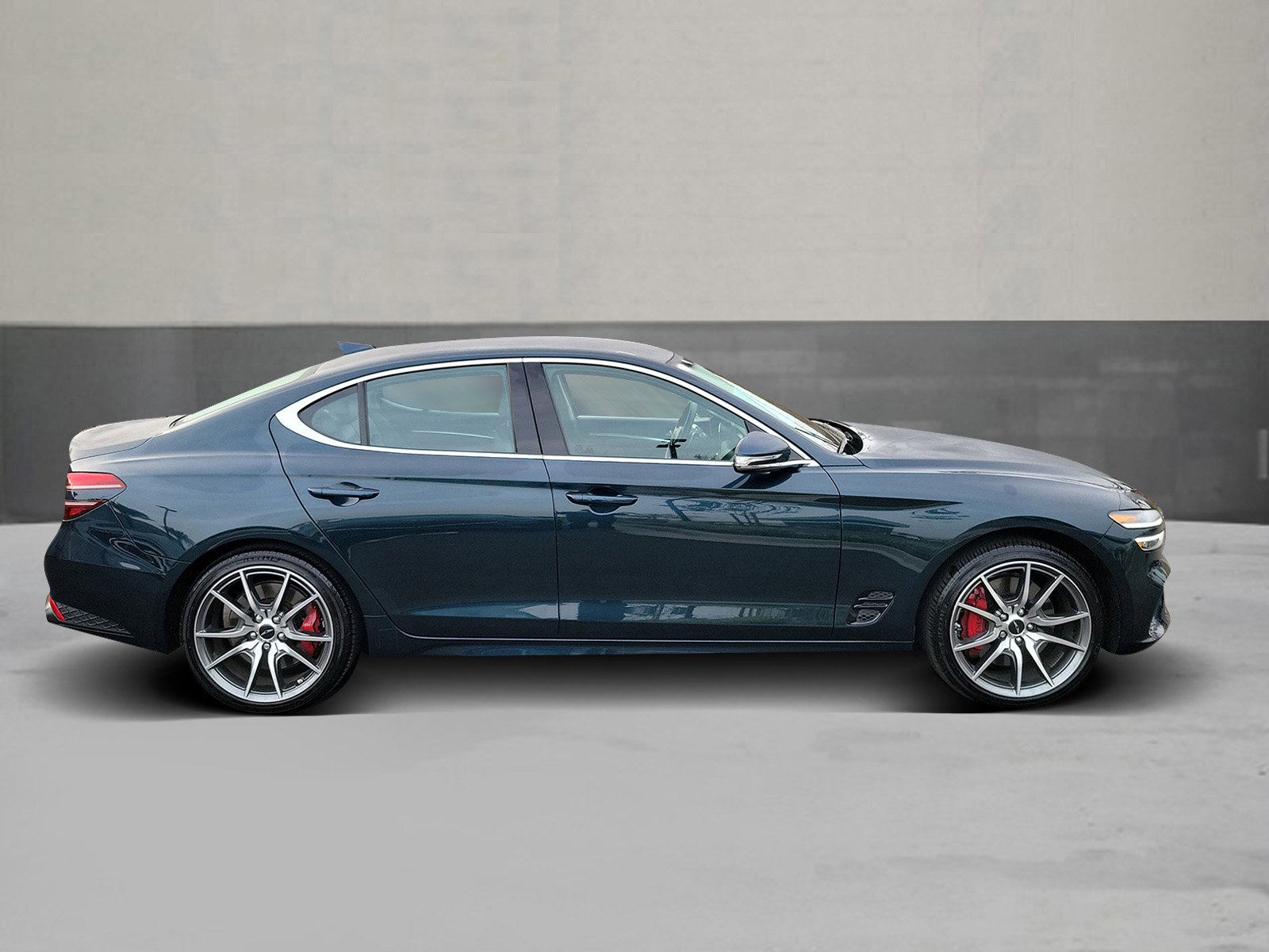 Certified 2025 Genesis G70 2.5T image 4