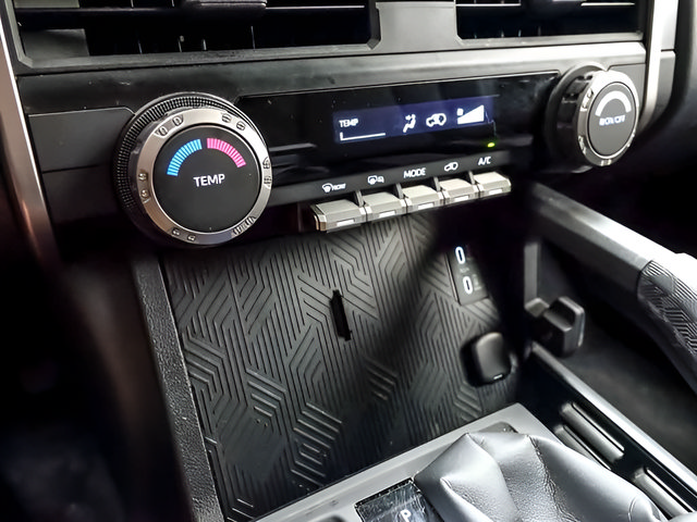 Used 2025 Toyota 4Runner SR5 AWD/4WD image 16