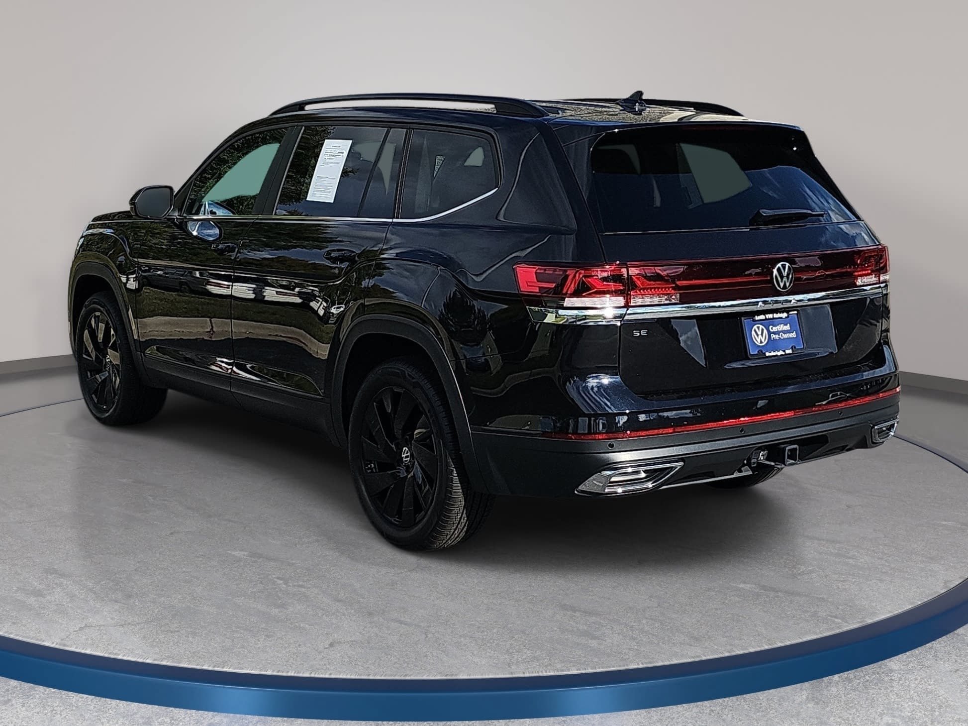 Certified 2026 Volkswagen Atlas SE w/ Panoramic Sunroof Package FWD image 7