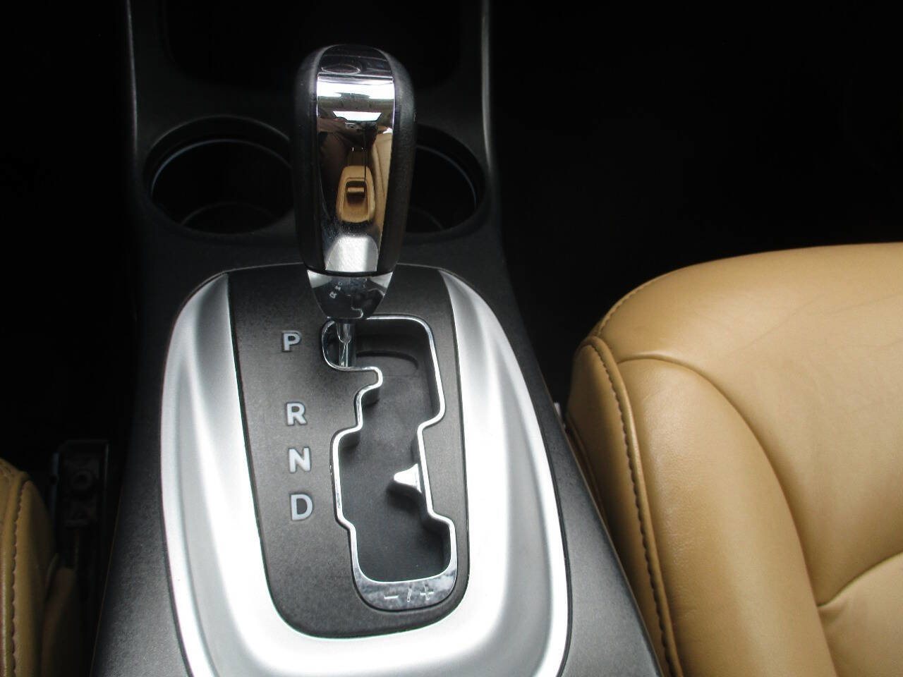 Used 2015 Dodge Journey Limited w/ Sun/Sound & Wheel Group AWD/4WD image 25