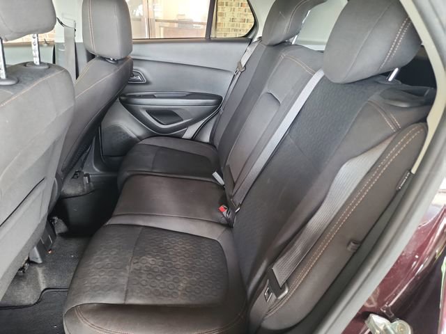 Used 2021 Chevrolet Trax LS w/ Tint and Cruise Package FWD image 18