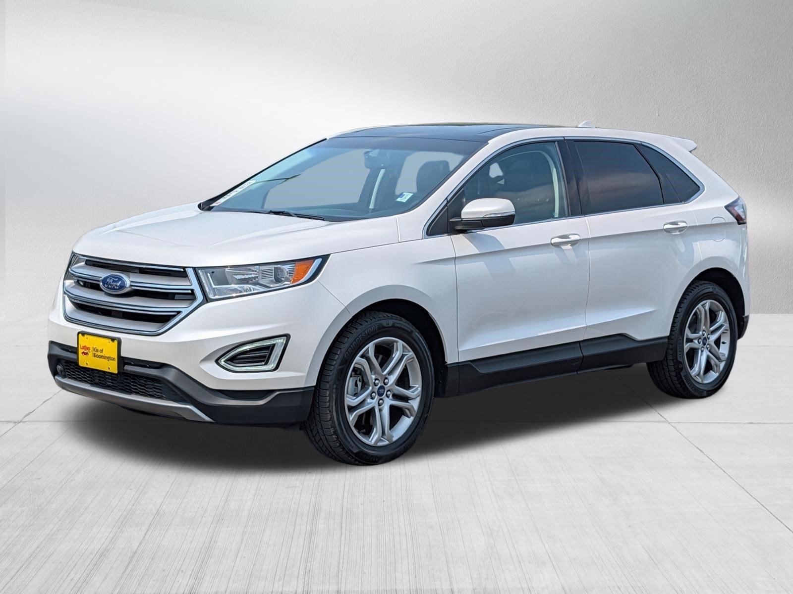 Used 2016 Ford Edge Titanium w/ Equipment Group 301A AWD/4WD image 3
