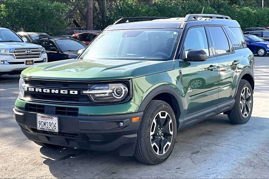 Used 2023 Ford Bronco Sport Outer Banks w/ Tech Package AWD/4WD image 3