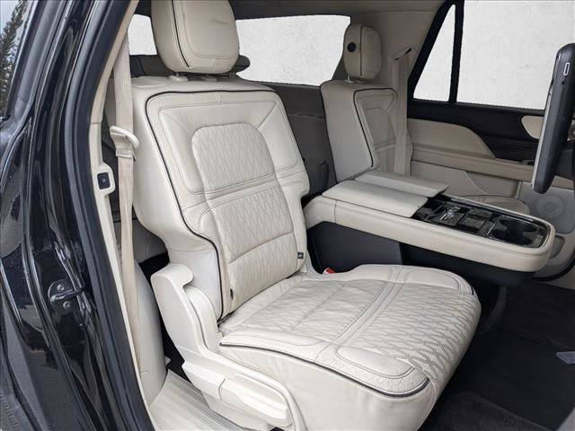 Used 2018 Lincoln Navigator L Black Label w/ Cargo Package image 21
