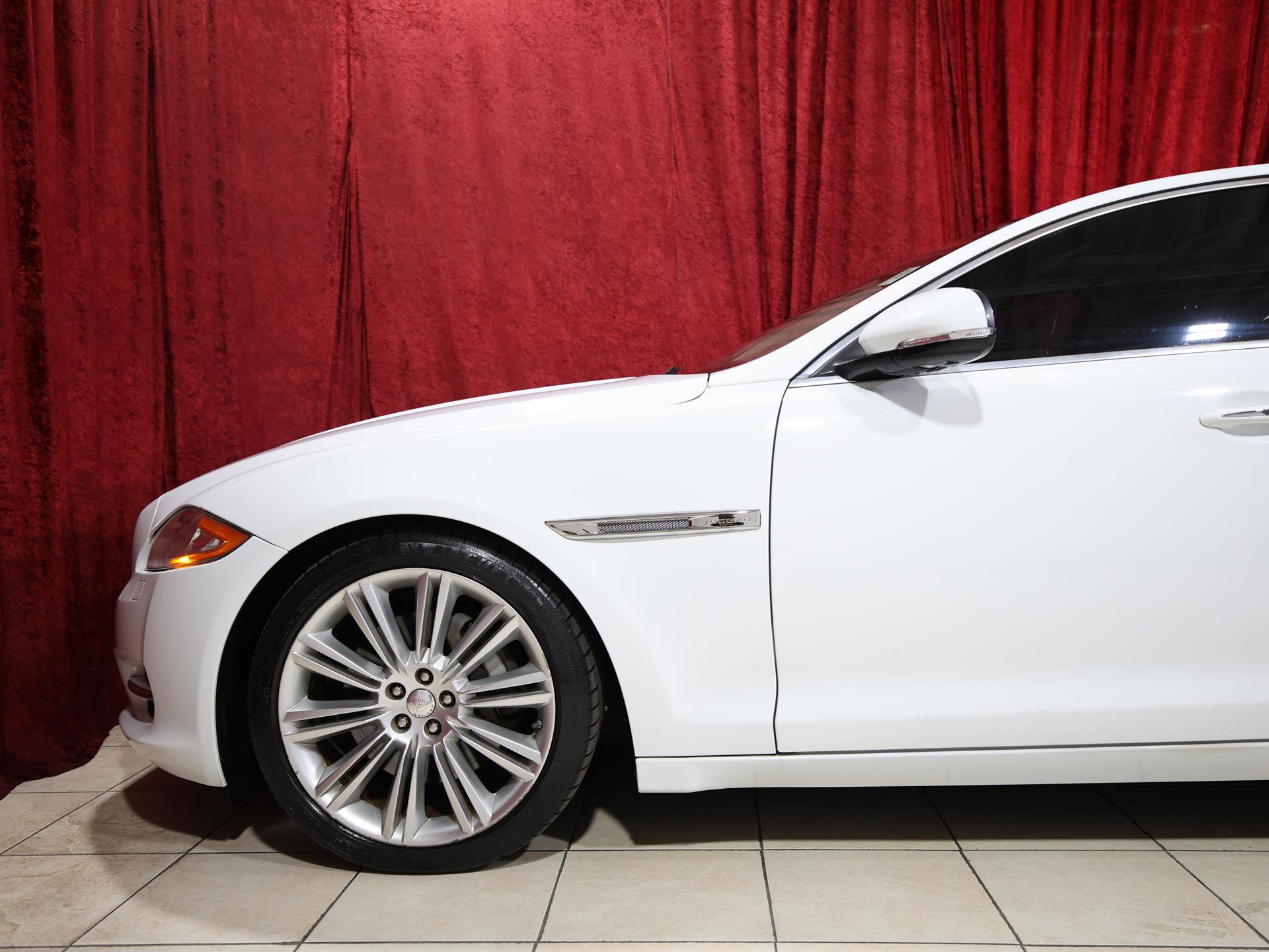 Used 2015 Jaguar XJ L Portfolio image 5