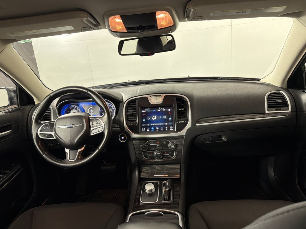 Used 2019 Chrysler 300 Touring w/ Sport Appearance Package RWD image 23