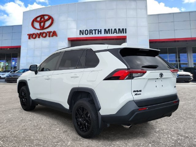 Used 2024 Toyota RAV4 XLE FWD image 3