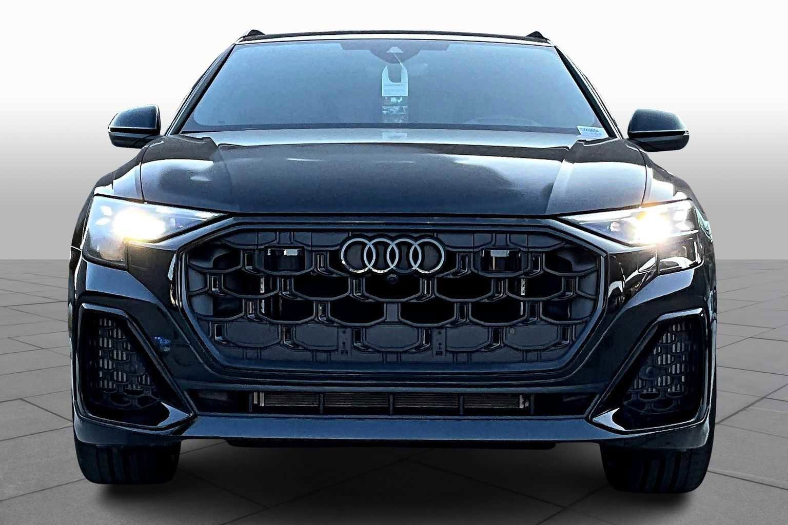 New 2026 Audi SQ8 Prestige image 3