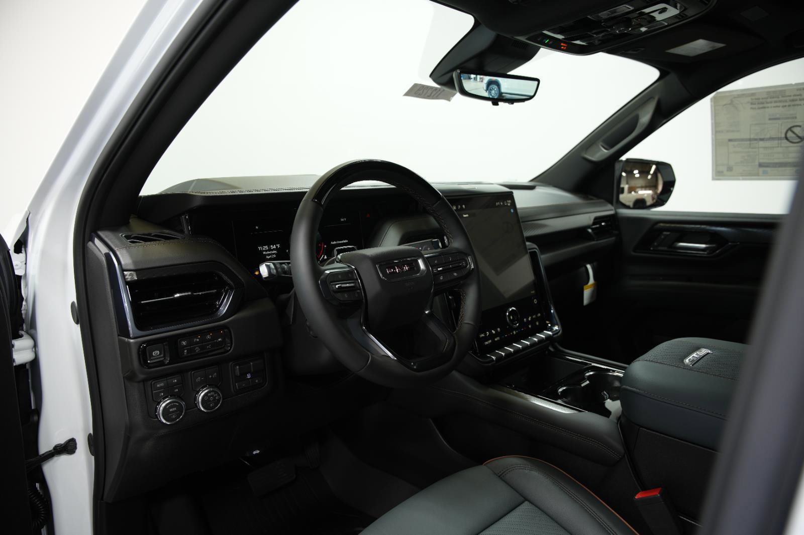 New 2026 GMC Yukon XL AT4 w/ AT4 Premium Plus Package AWD/4WD image 35