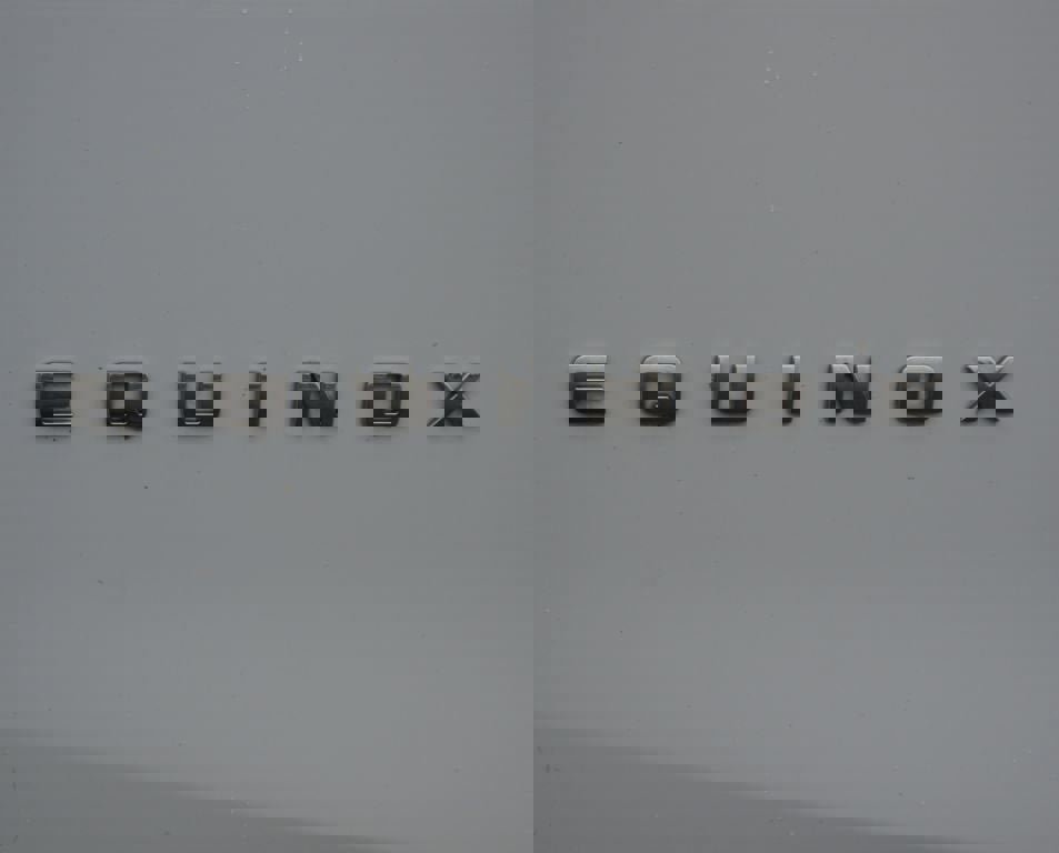 Used 2018 Chevrolet Equinox LT image 18