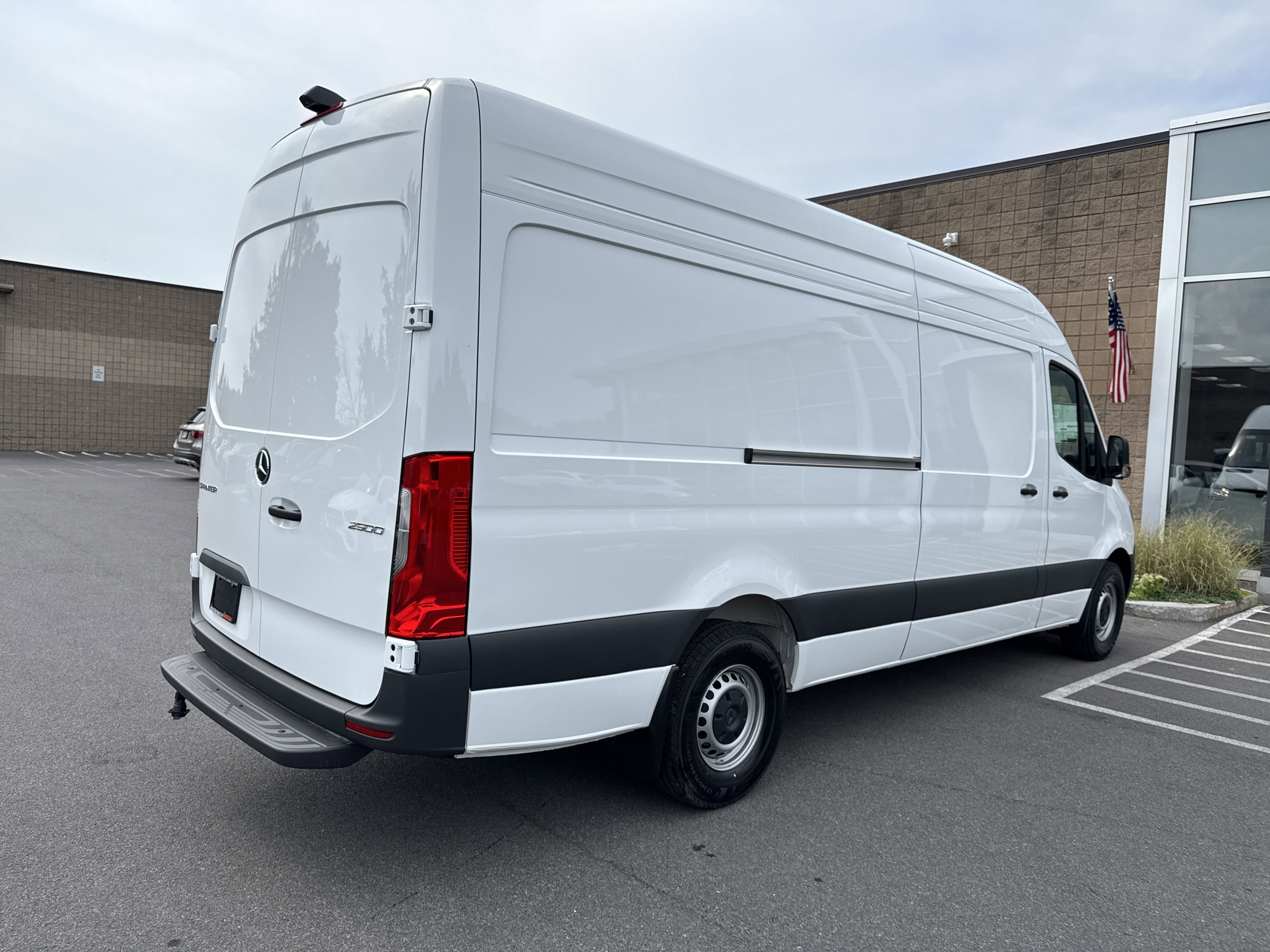 New 2025 Mercedes-Benz Sprinter 2500 image 7