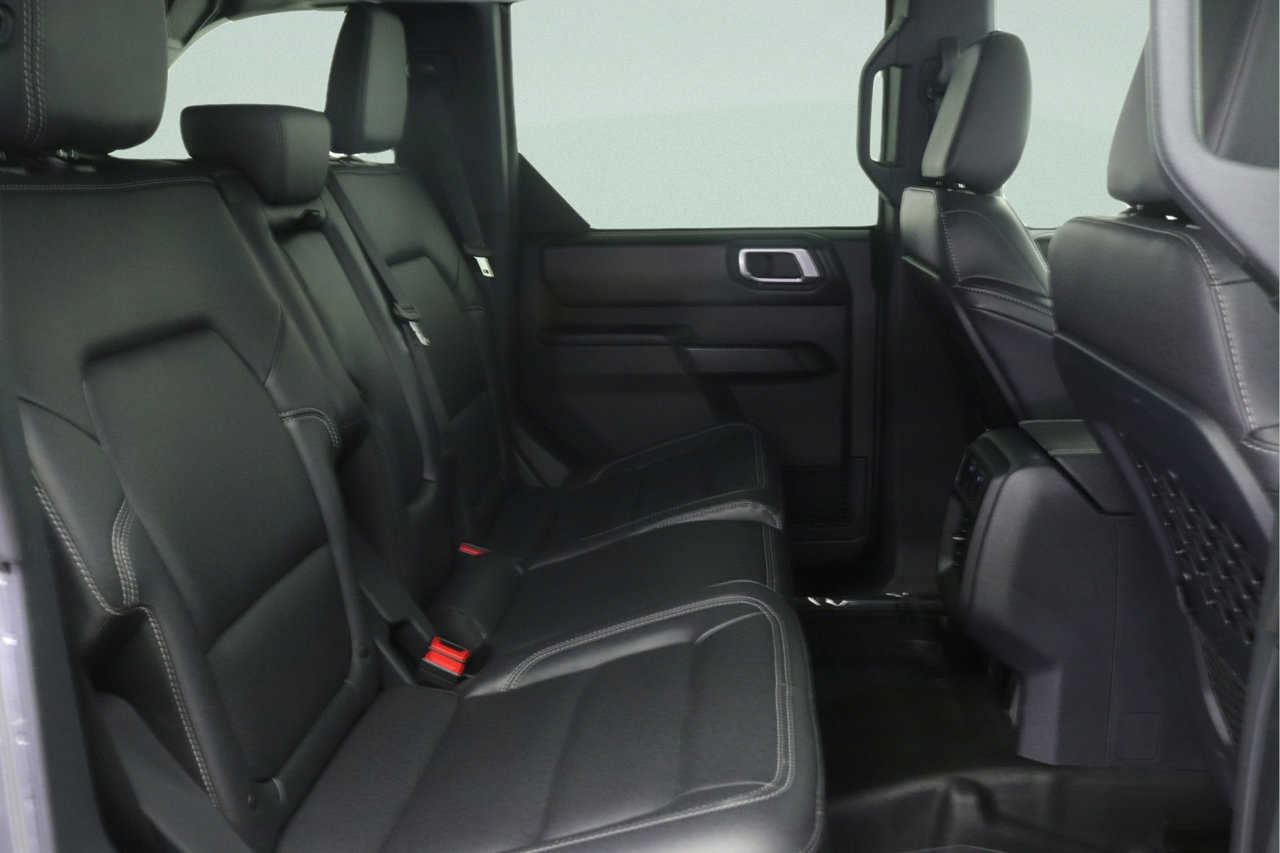 Used 2026 Ford Bronco Badlands AWD/4WD image 29