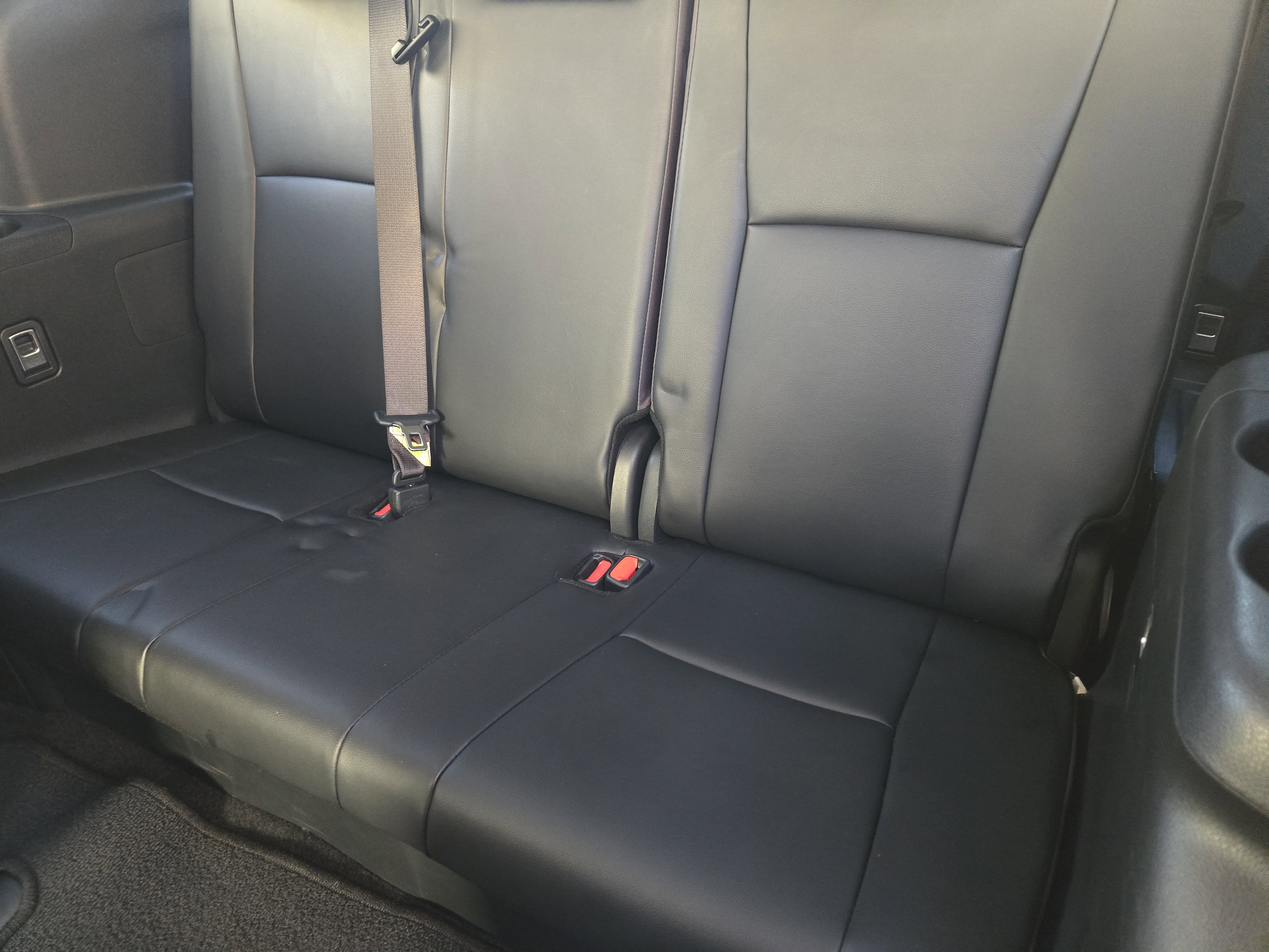 Used 2024 Toyota Highlander XLE image 34