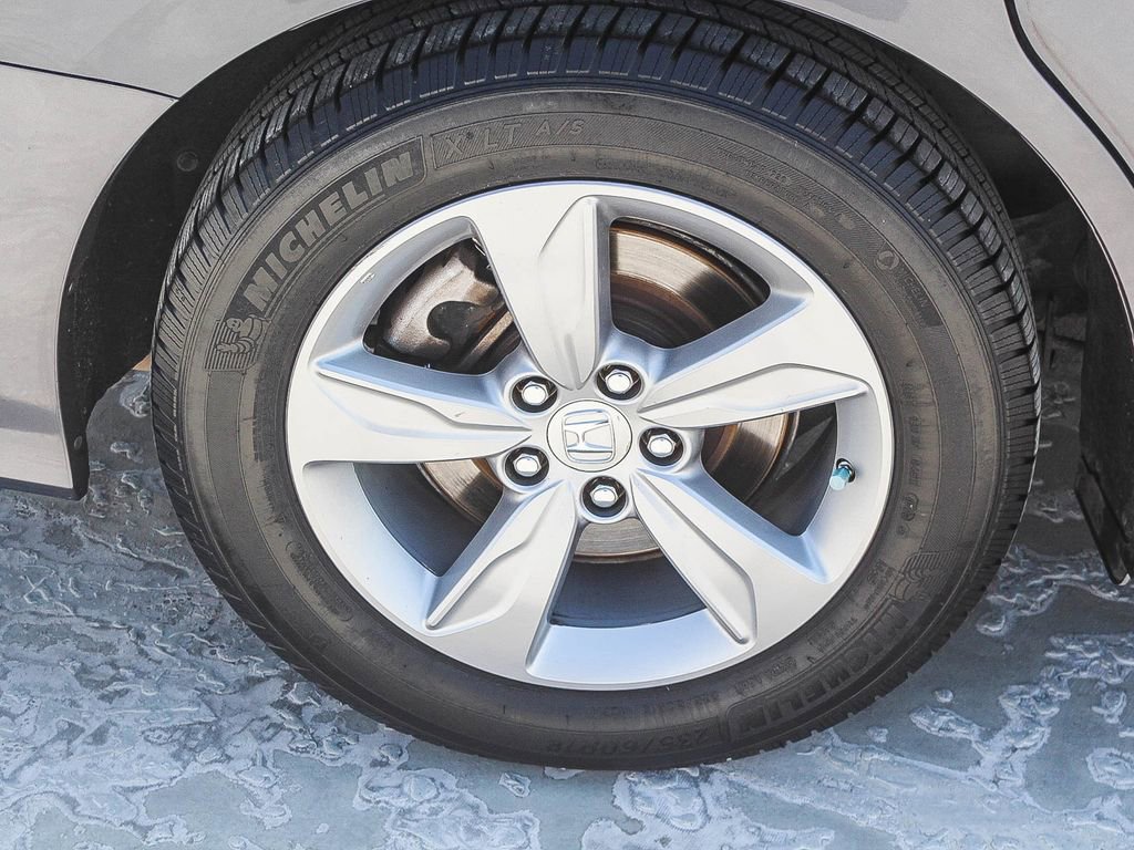 Certified 2018 Honda Odyssey EX image 9