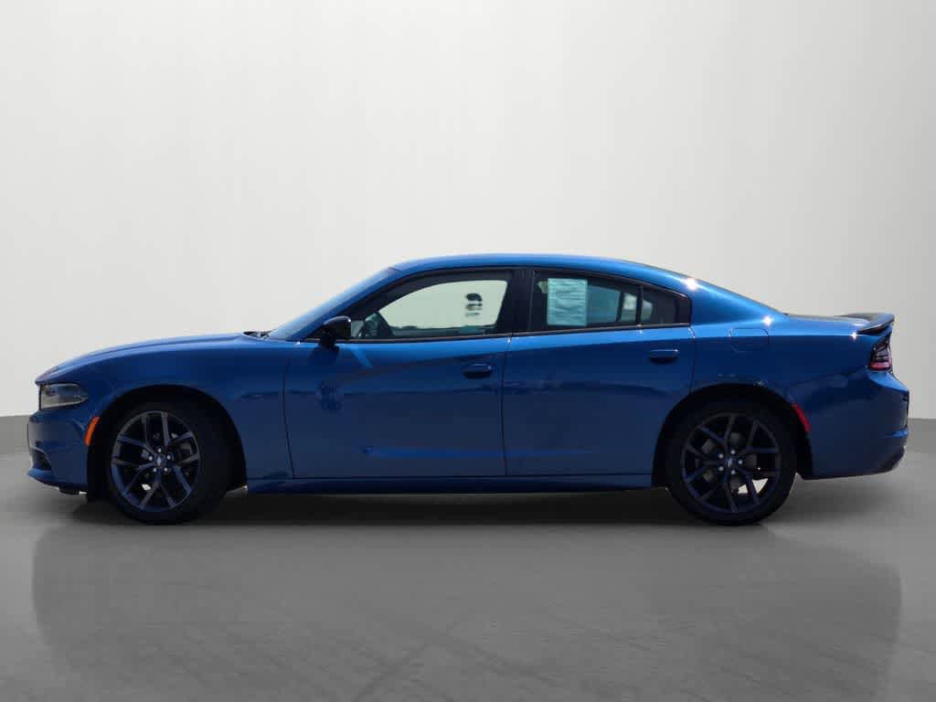 Used 2021 Dodge Charger SXT w/ Blacktop Package RWD image 3