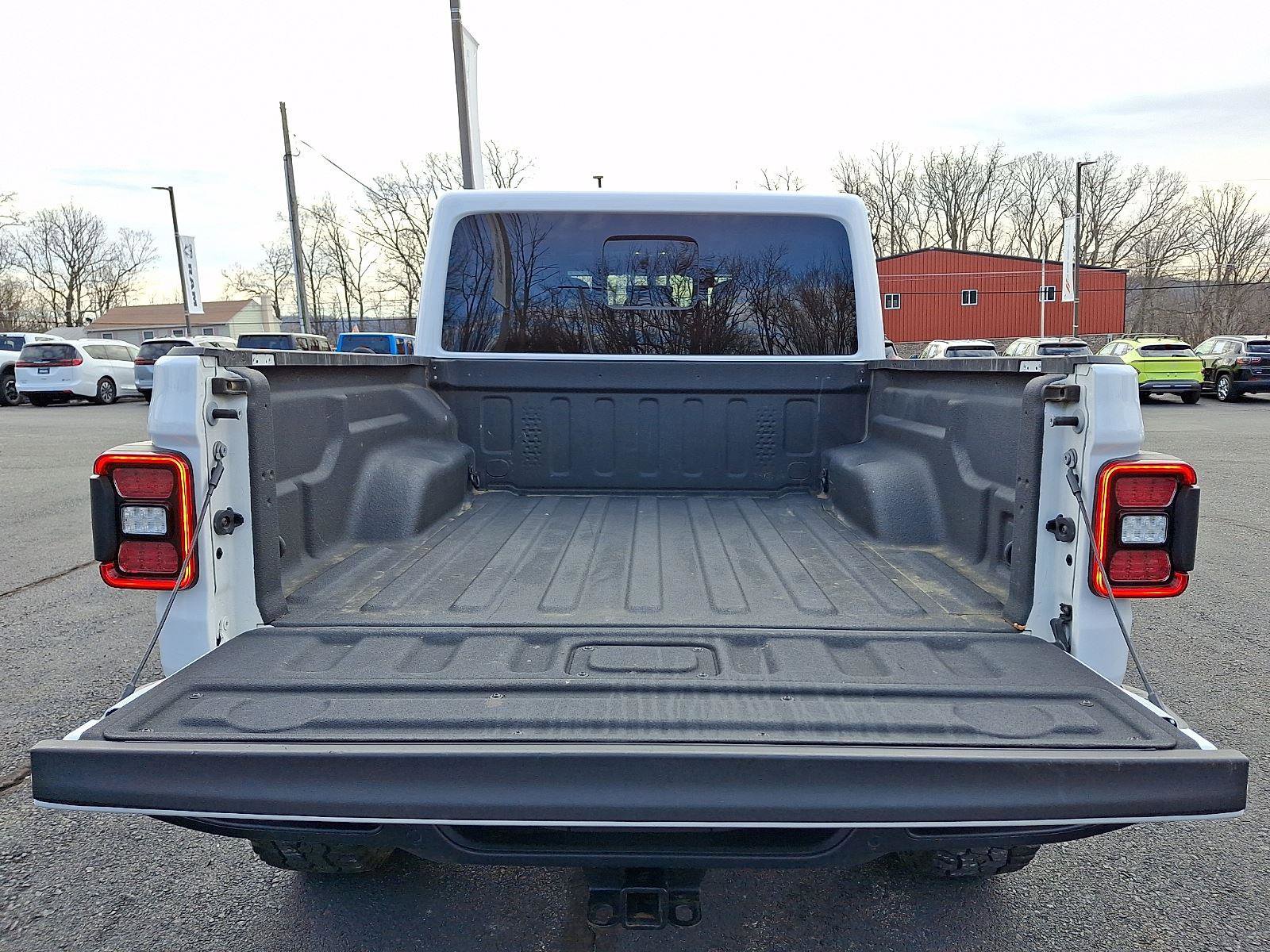 Certified 2020 Jeep Gladiator Mojave image 30