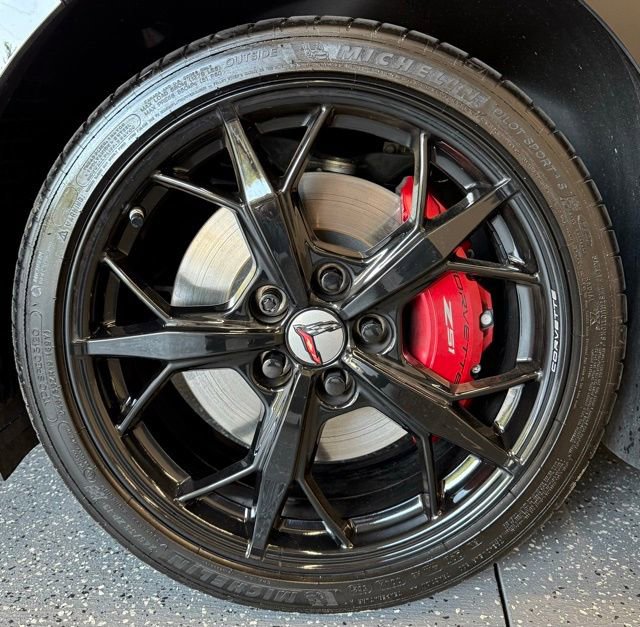 Used 2022 Chevrolet Corvette Stingray Premium Cpe w/ Z51 Performance Package image 72