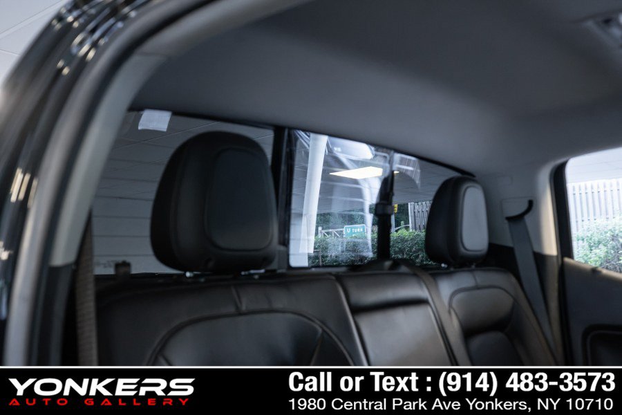 Used 2019 Chevrolet Colorado ZR2 w/ ZR2 Midnight Special Edition AWD/4WD image 30