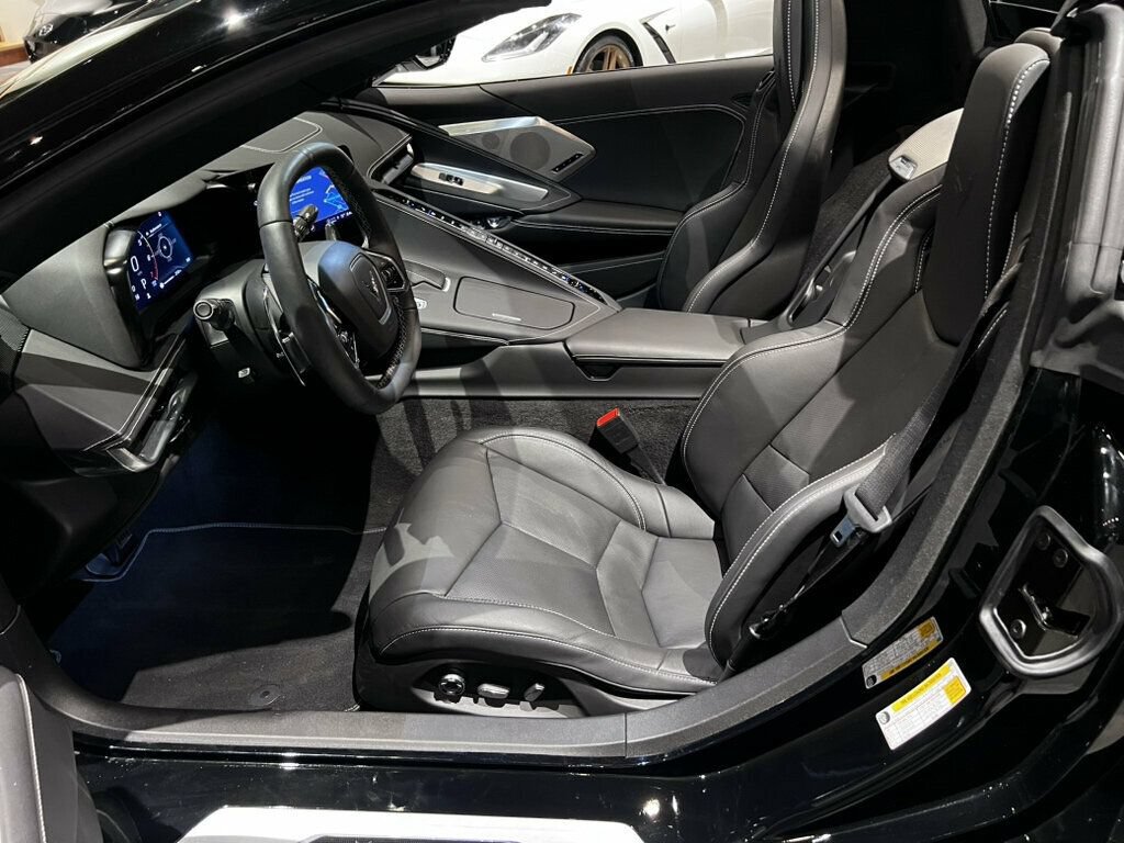 Used 2023 Chevrolet Corvette Stingray Preferred Conv w/ 2LT RWD image 15