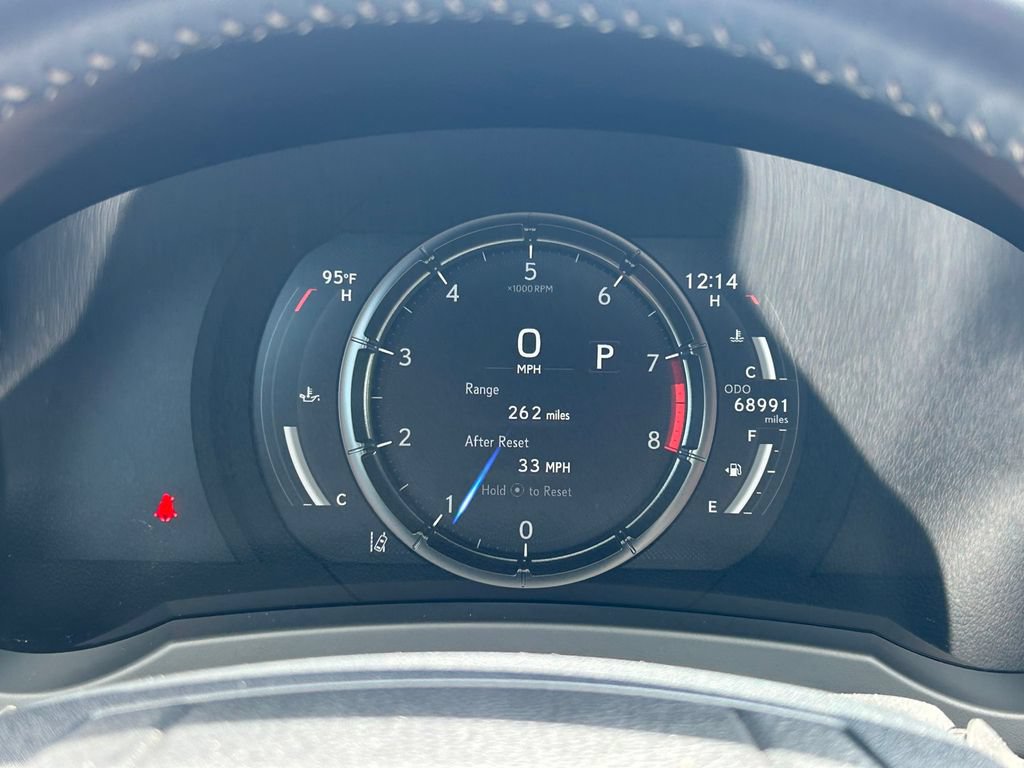 Used 2023 Lexus IS 500 RWD image 33