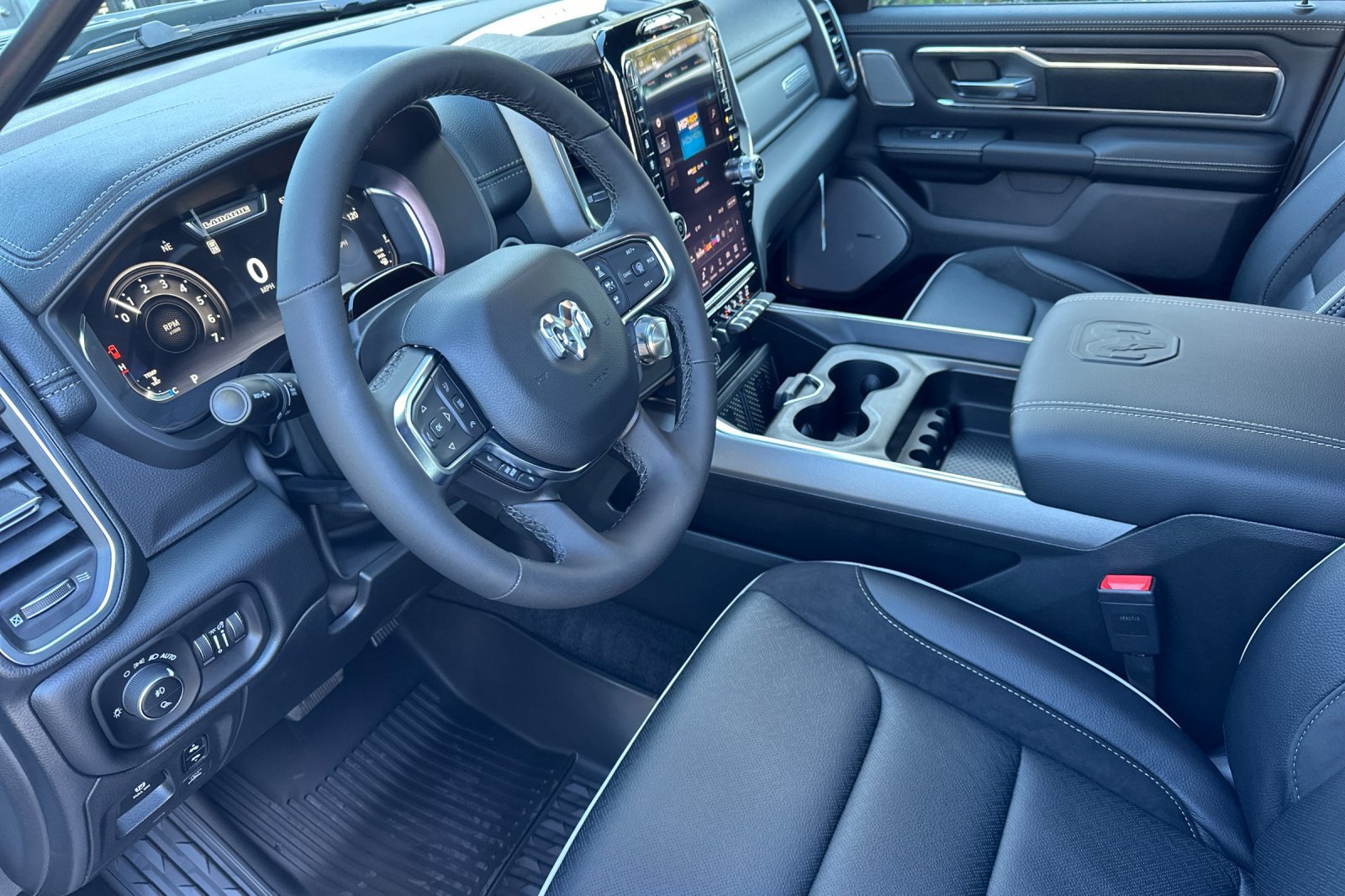 New 2027 RAM 1500 Laramie AWD/4WD image 10