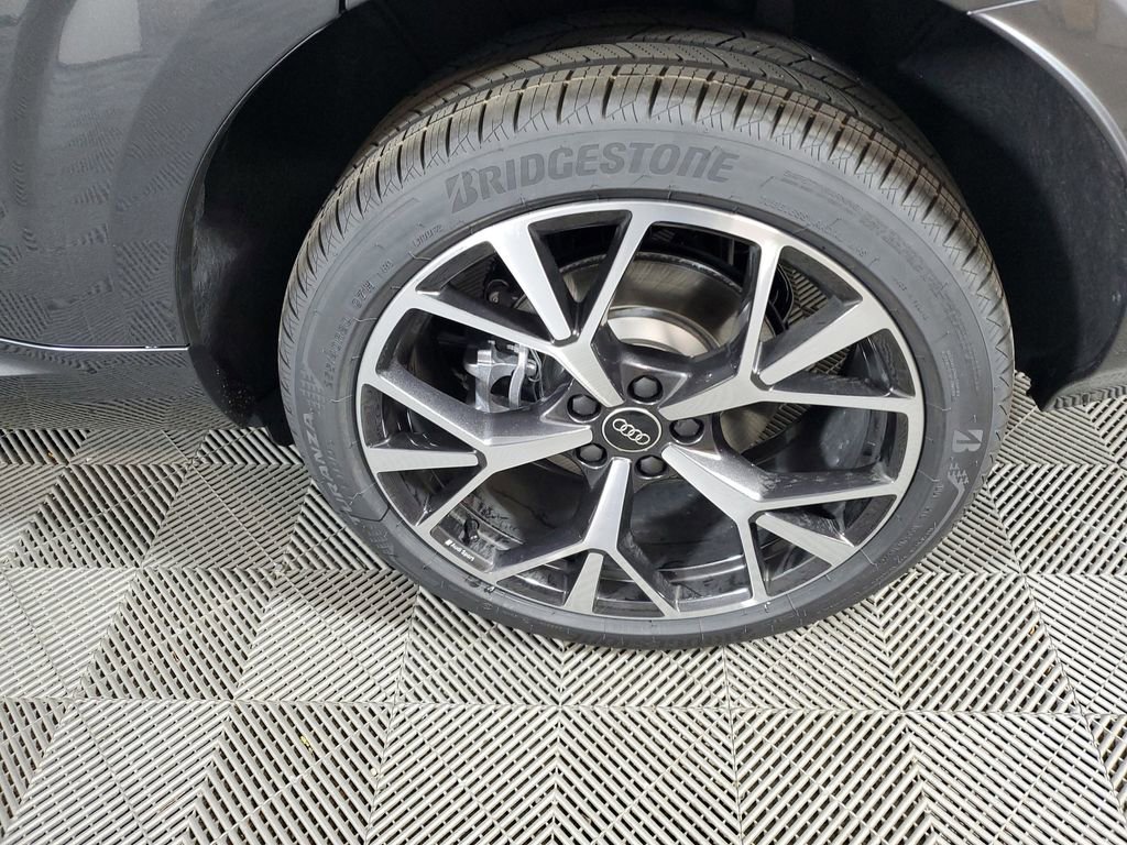 New 2026 Audi Q3 quattro 2.0T AWD/4WD image 11