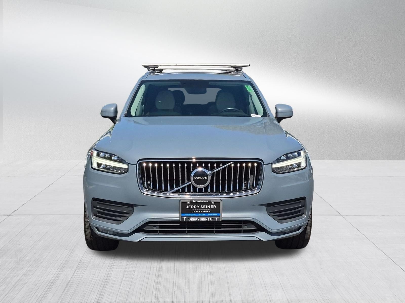 Used 2020 Volvo XC90 T6 Momentum AWD/4WD image 9
