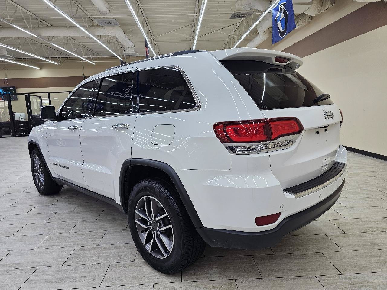 Used 2021 Jeep Grand Cherokee Limited RWD image 8