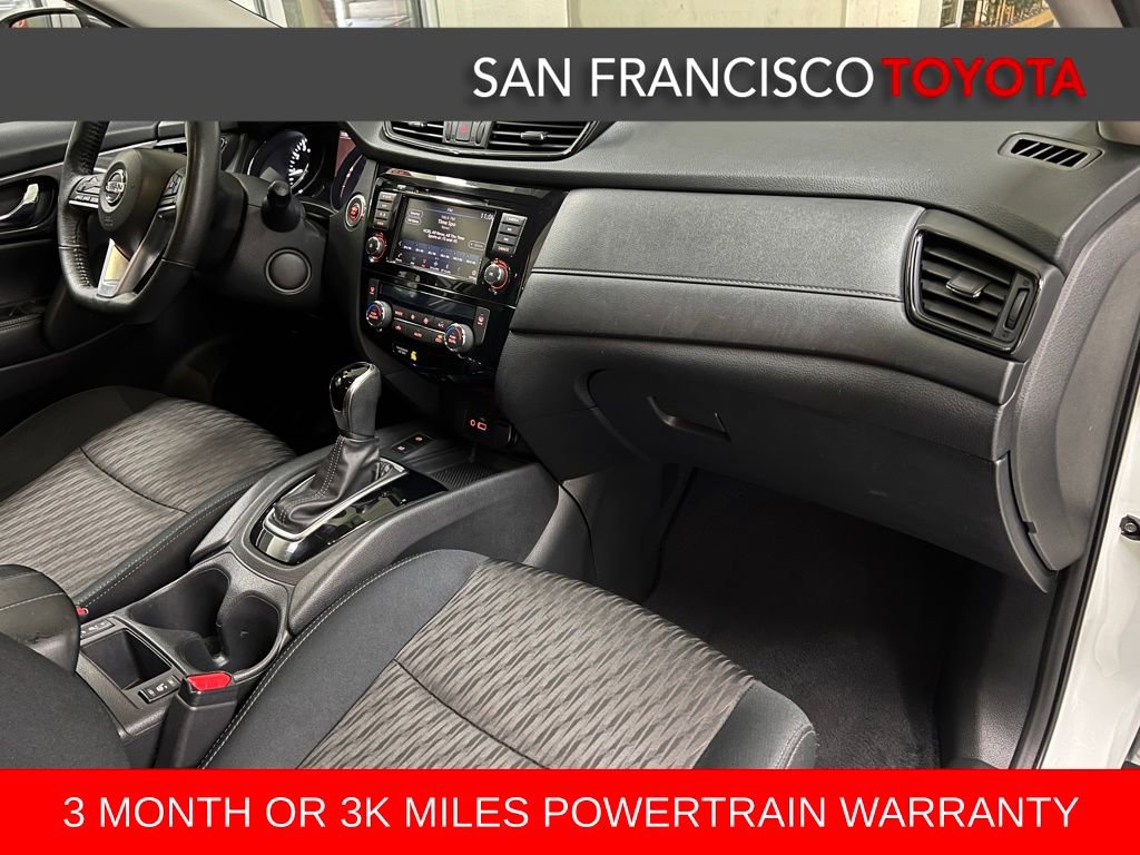 Used 2019 Nissan Rogue SV w/ Premium Package image 22