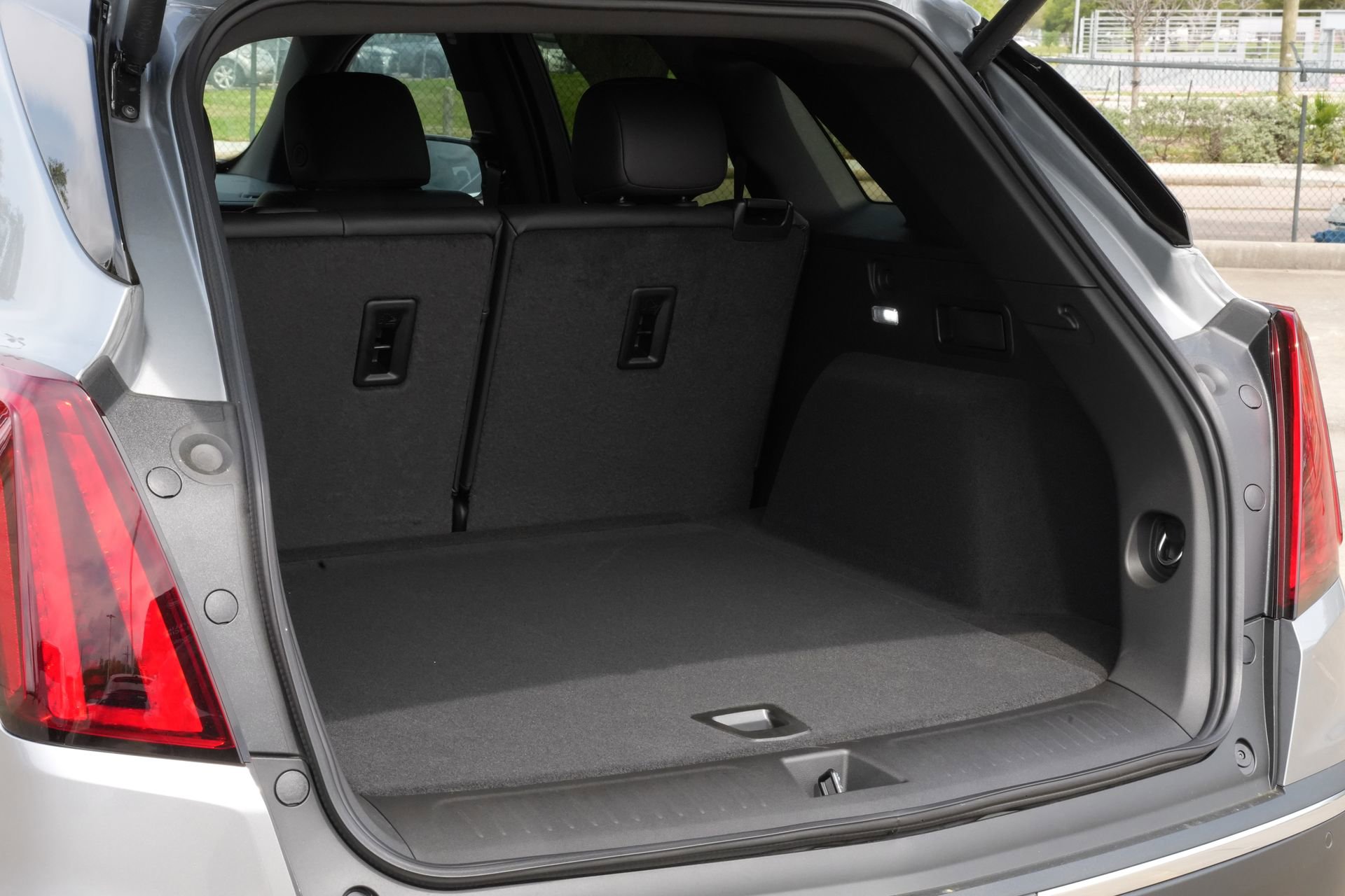 New 2026 Cadillac XT5 Luxury w/ LPO, Floor Liner Package image 23