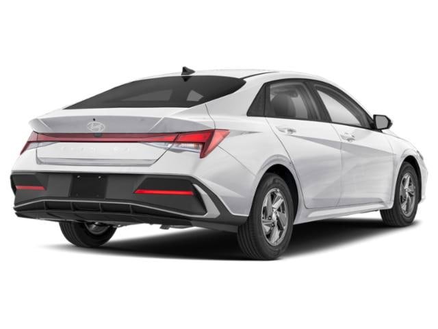 New 2026 Hyundai Elantra SE FWD image 3