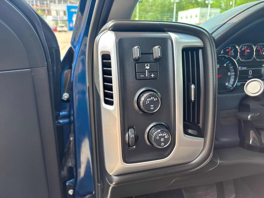 Used 2018 GMC Sierra 1500 SLT AWD/4WD image 14