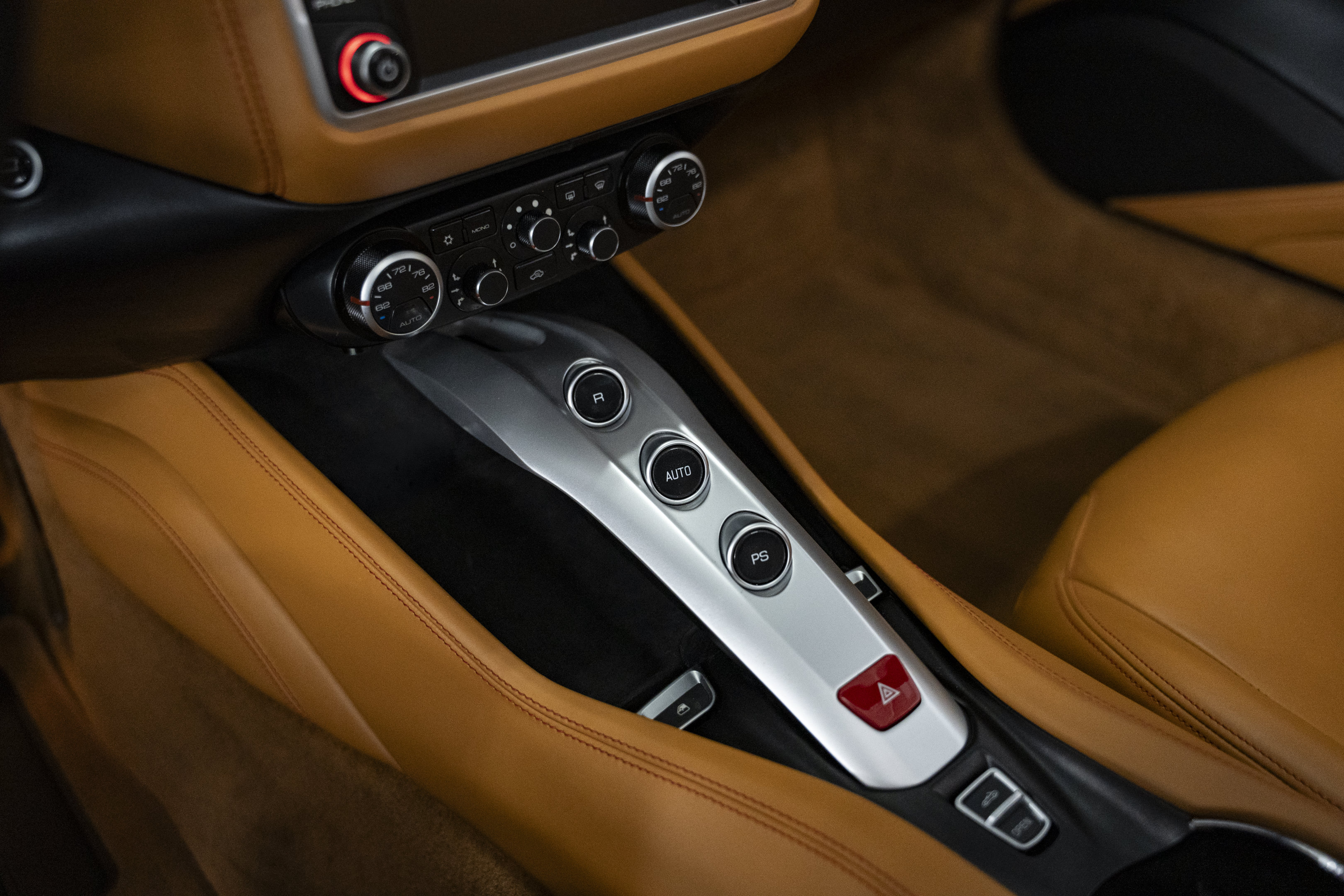 Used 2016 Ferrari California T RWD image 48