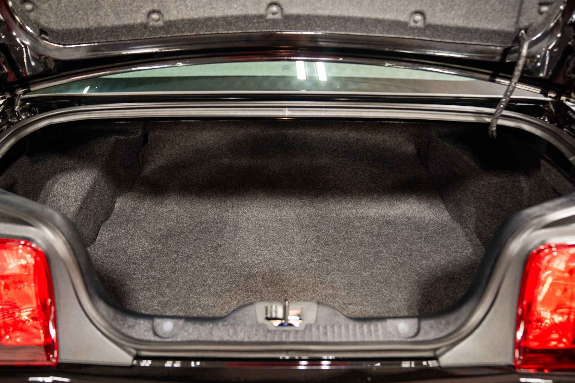 Used 2012 Ford Mustang Boss 302 RWD image 31