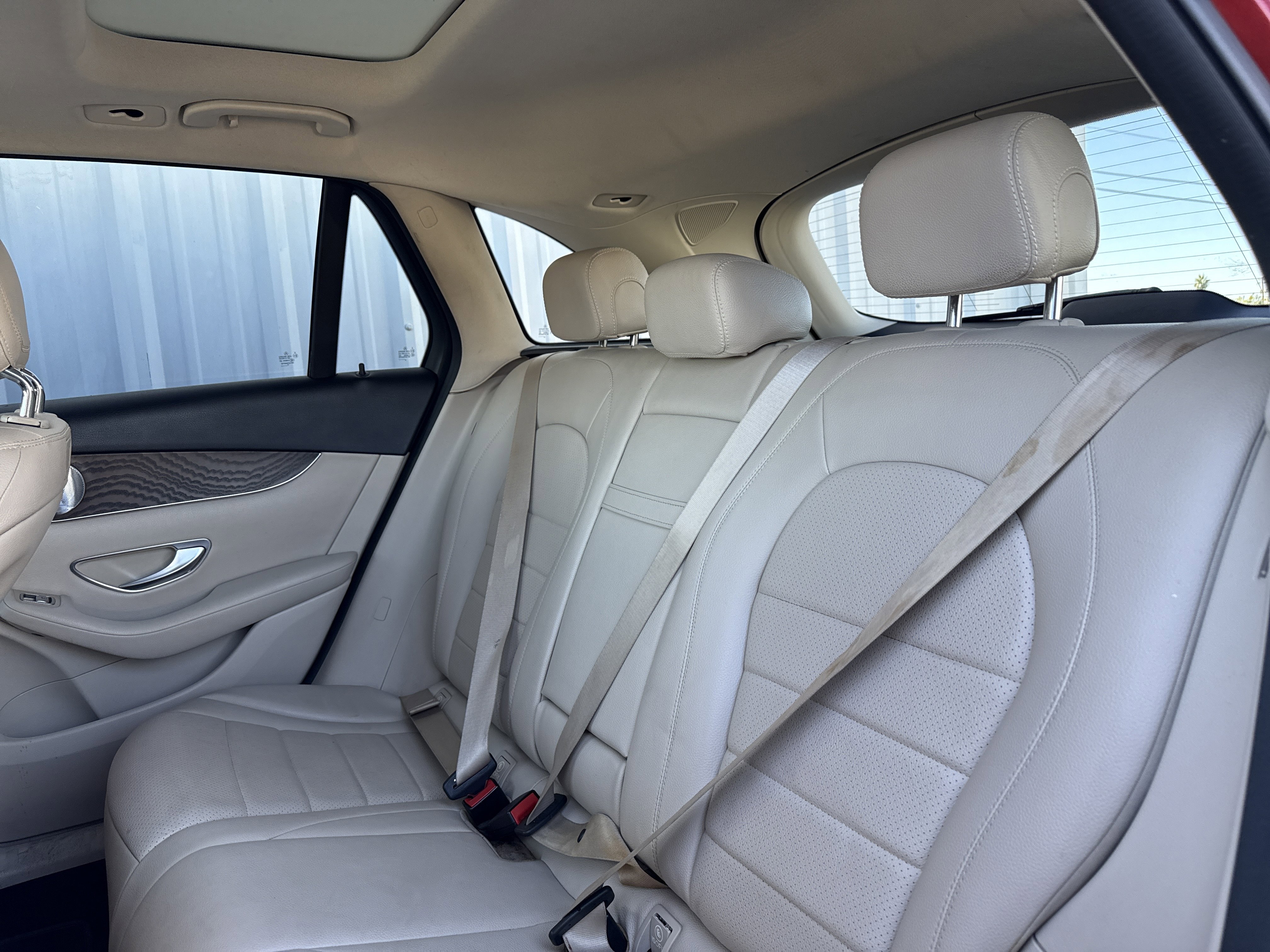 Used 2019 Mercedes-Benz GLC 300 GLC 300 image 27