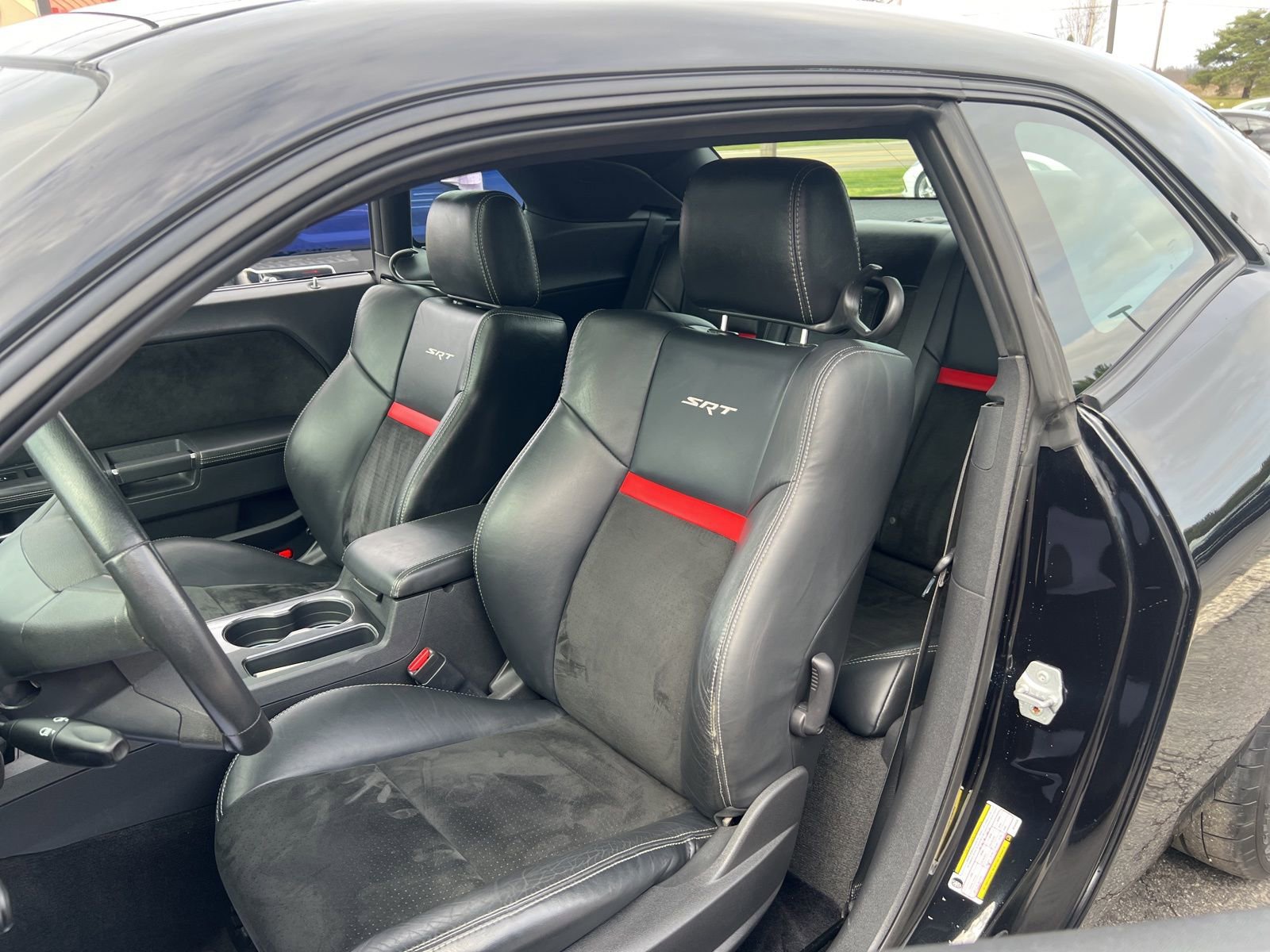 Used 2009 Dodge Challenger SRT8 w/ SRT Option Group II RWD image 18