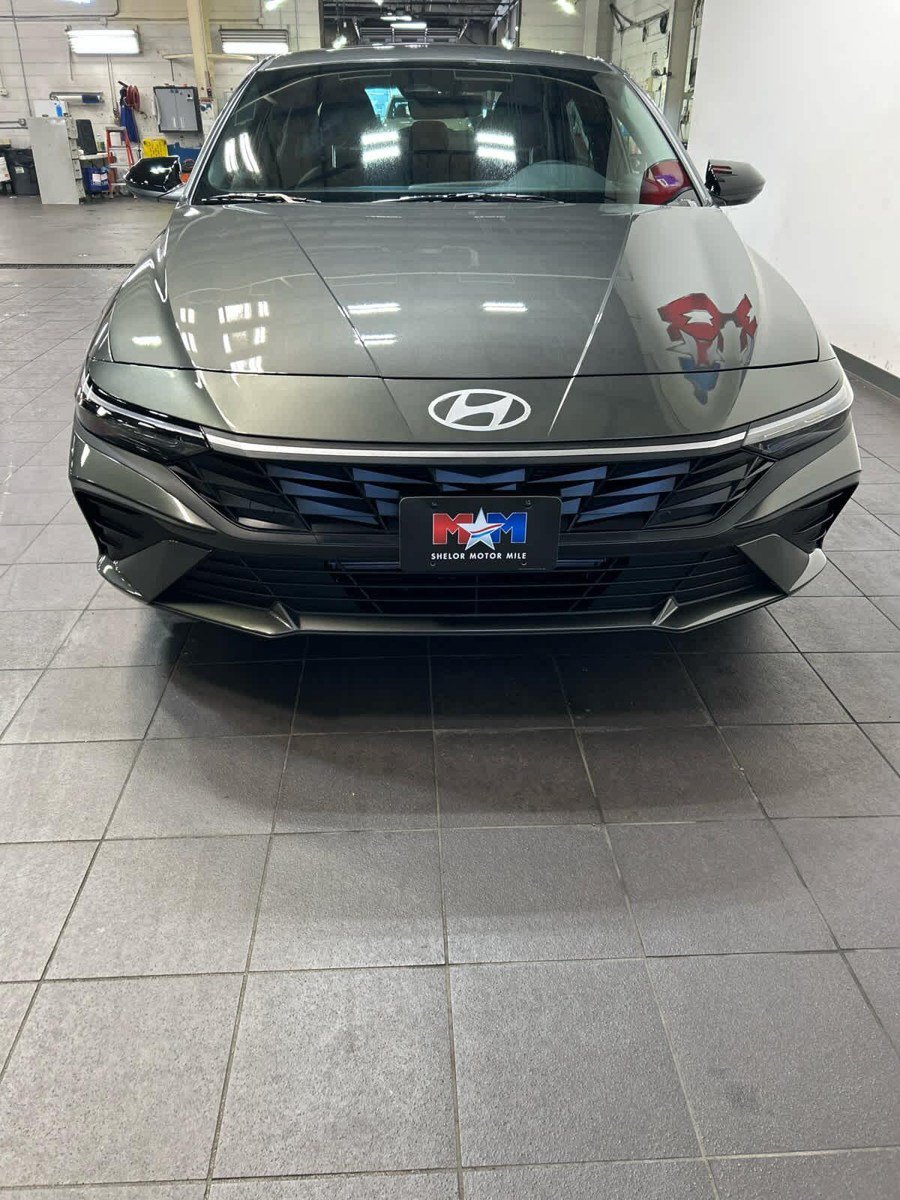 New 2026 Hyundai Elantra SEL Sport FWD image 4