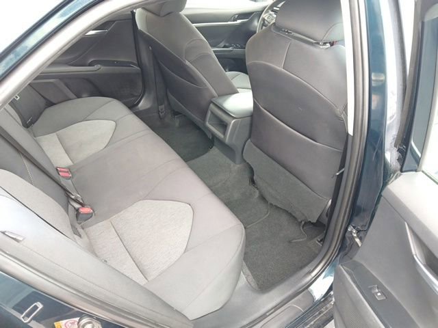Used 2018 Toyota Camry LE FWD image 17