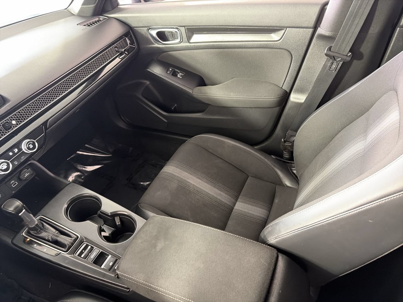 Used 2022 Honda Civic Sport image 21