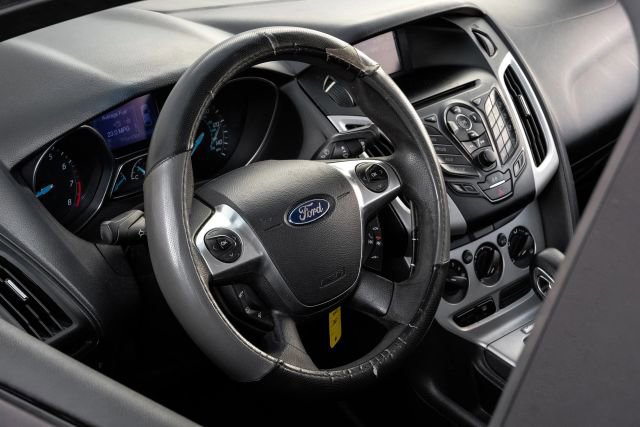 Used 2013 Ford Focus SE image 3